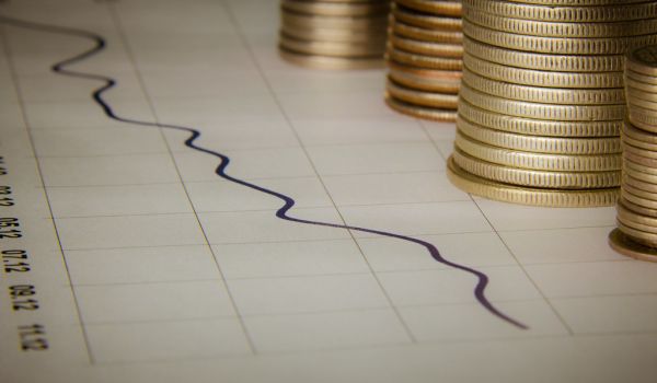 ETF 종류를 보여주는 주식 시장 차트 이미지