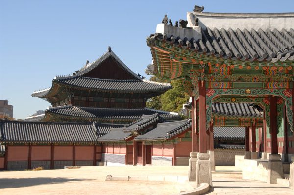 Traditional Korean palace rooftop and courtyard
